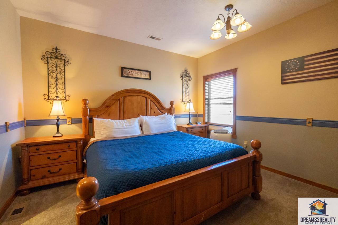 Forest Heights Lodge - 6Br - Pool Table - Near Silver Dollar City - Free Tickets Included Branson Dış mekan fotoğraf