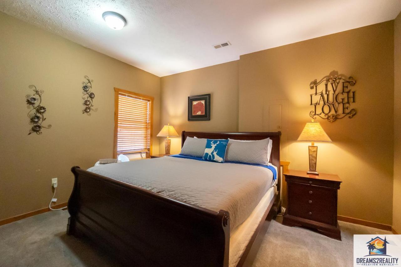 Forest Heights Lodge - 6Br - Pool Table - Near Silver Dollar City - Free Tickets Included Branson Dış mekan fotoğraf