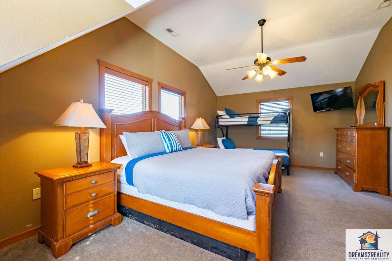 Forest Heights Lodge - 6Br - Pool Table - Near Silver Dollar City - Free Tickets Included Branson Dış mekan fotoğraf