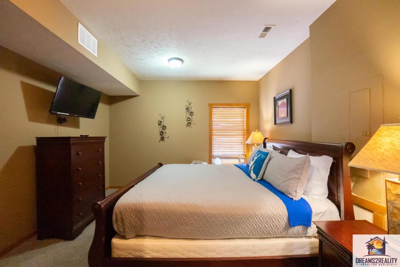 Forest Heights Lodge - 6Br - Pool Table - Near Silver Dollar City - Free Tickets Included Branson Dış mekan fotoğraf